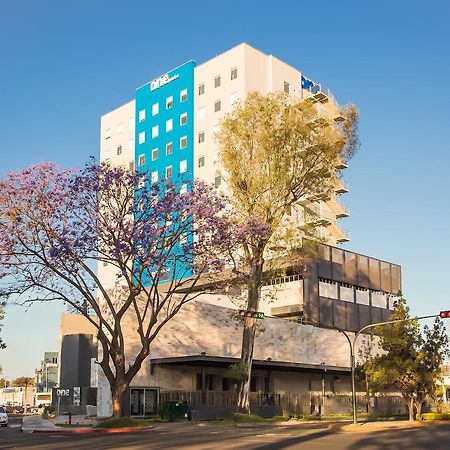 ホテル One Guadalajara Expo エクステリア 写真